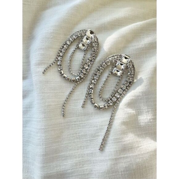 Glamorous sparkly rhinestone statement earrings ￼ - Picture 2 of 5